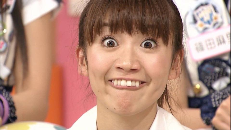 大島優子の歯はタバコのヤニで黄色い！？