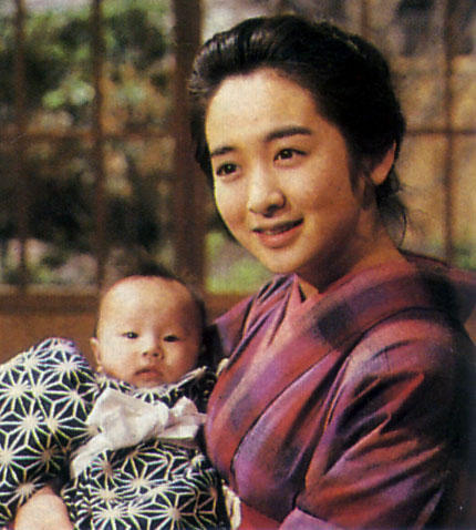 1986年、NHK連続テレビ小説「はね駒」のヒロインに抜てき
