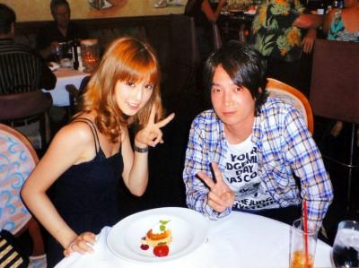 2010年、美容師の菊池勲と結婚