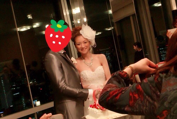 2015年9月、吉澤ひとみが一般男性と結婚