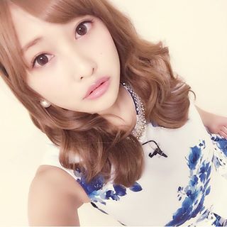 【髪型】ロングヘアーの佐野ひなこの画像