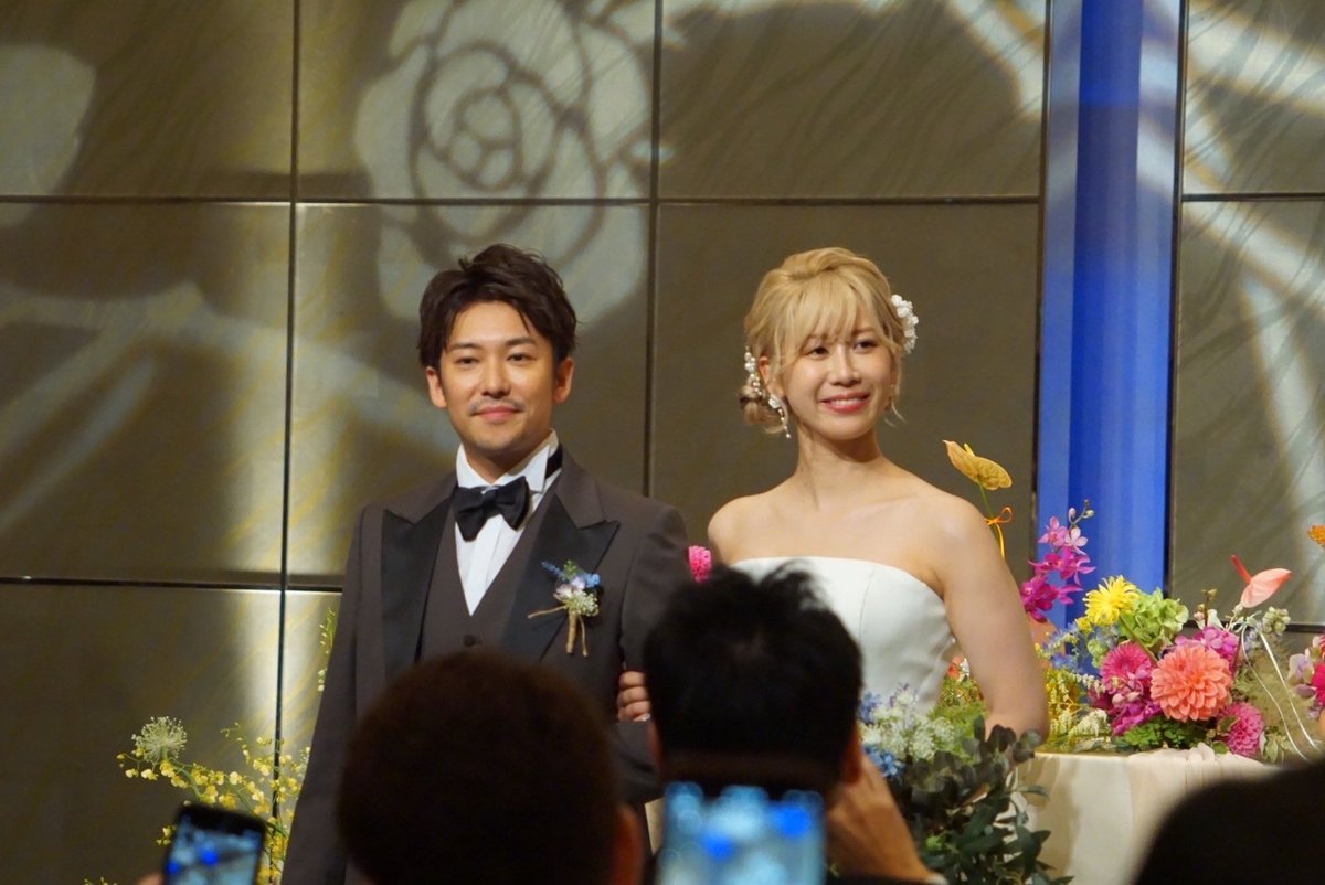 結婚式で写真を撮り続けていた父
