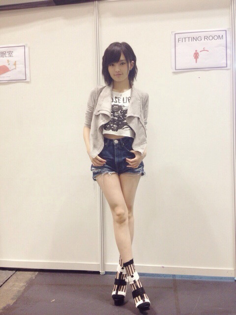 山本彩の私服その20