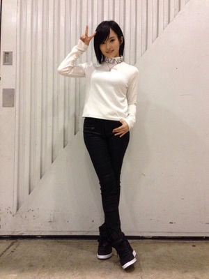 山本彩の私服その17