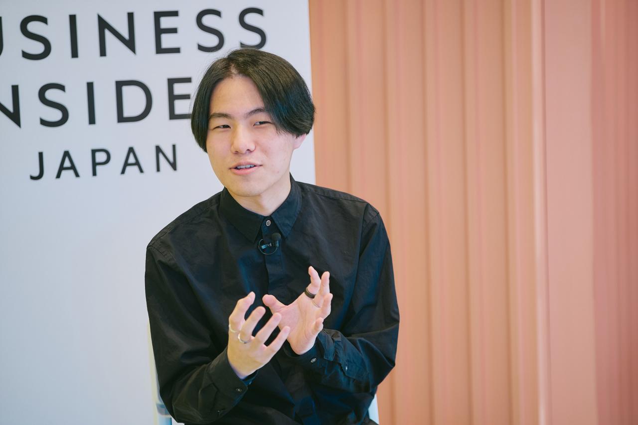 山内奏人・プロフィール