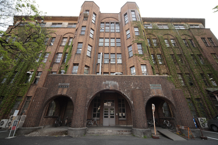 東京大学工学部建築学科卒業！