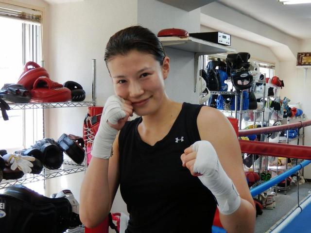 2016年5月、高野人母美がボクサー引退を宣言