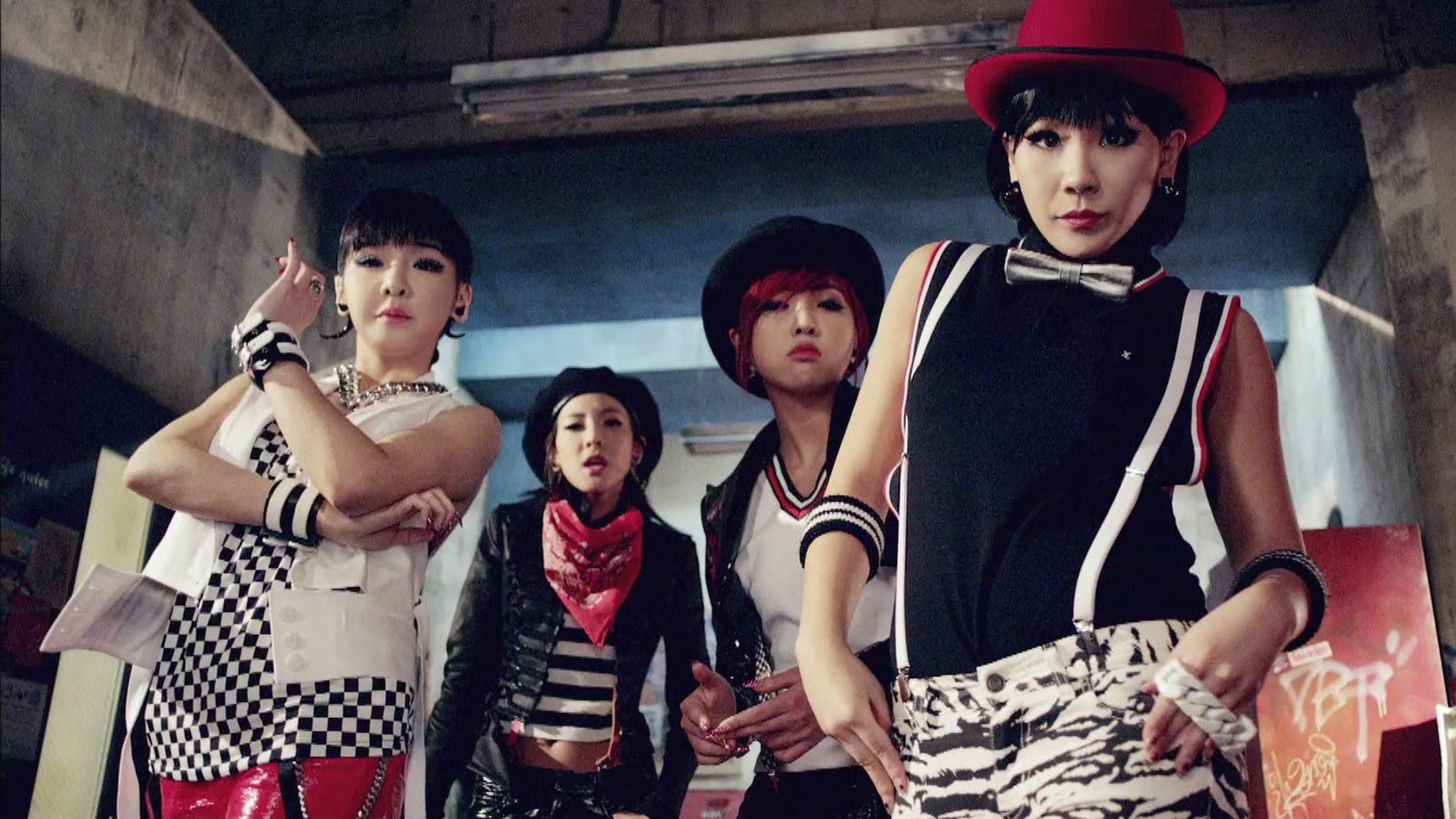 2NE1 - CRUSH (Japanese Ver.) M/V - YouTube