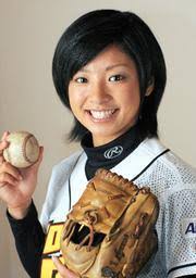 2002年からは女子野球日本代表選手としても活躍