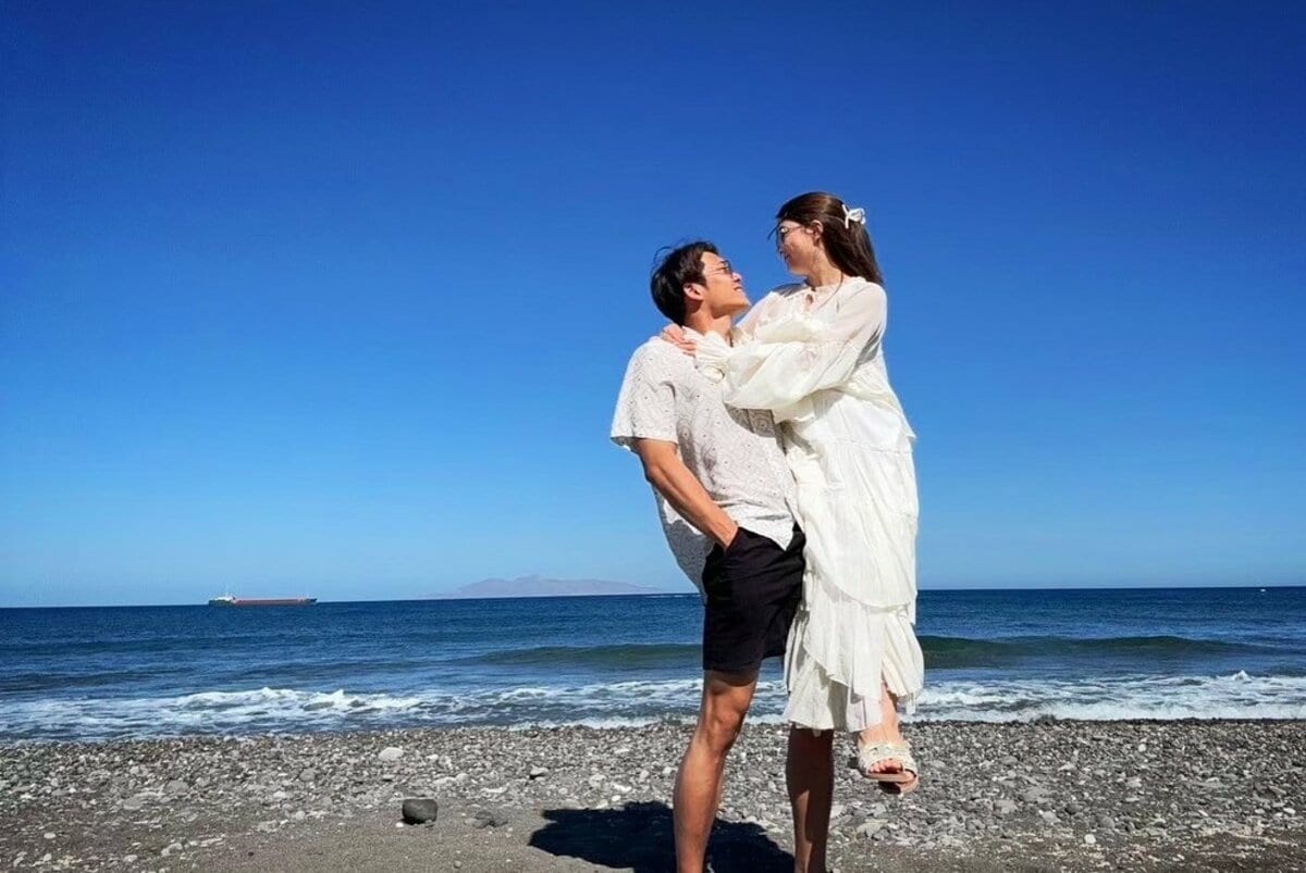 結婚を発表