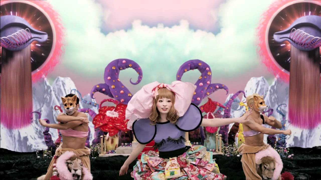 きゃりーぱみゅぱみゅ - つけまつける , Kyary Pamyu Pamyu - Tsukematsukeru - YouTube