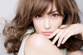 19歳の頃から芸能界入り