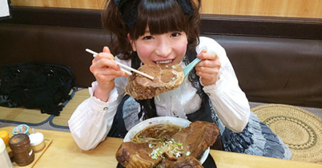 大食い・もえのあずきは過食嘔吐？吐きダコ画像も徹底検証！ | AIKRU[アイクル]｜かわいい女の子の情報まとめサイト