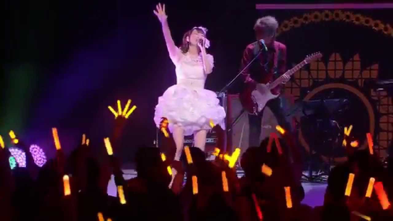 Haruka Tomatsu - Ojamajo Carnival!! live 2013 / 戸松遥 おジャ魔女カーニバル！！ - YouTube