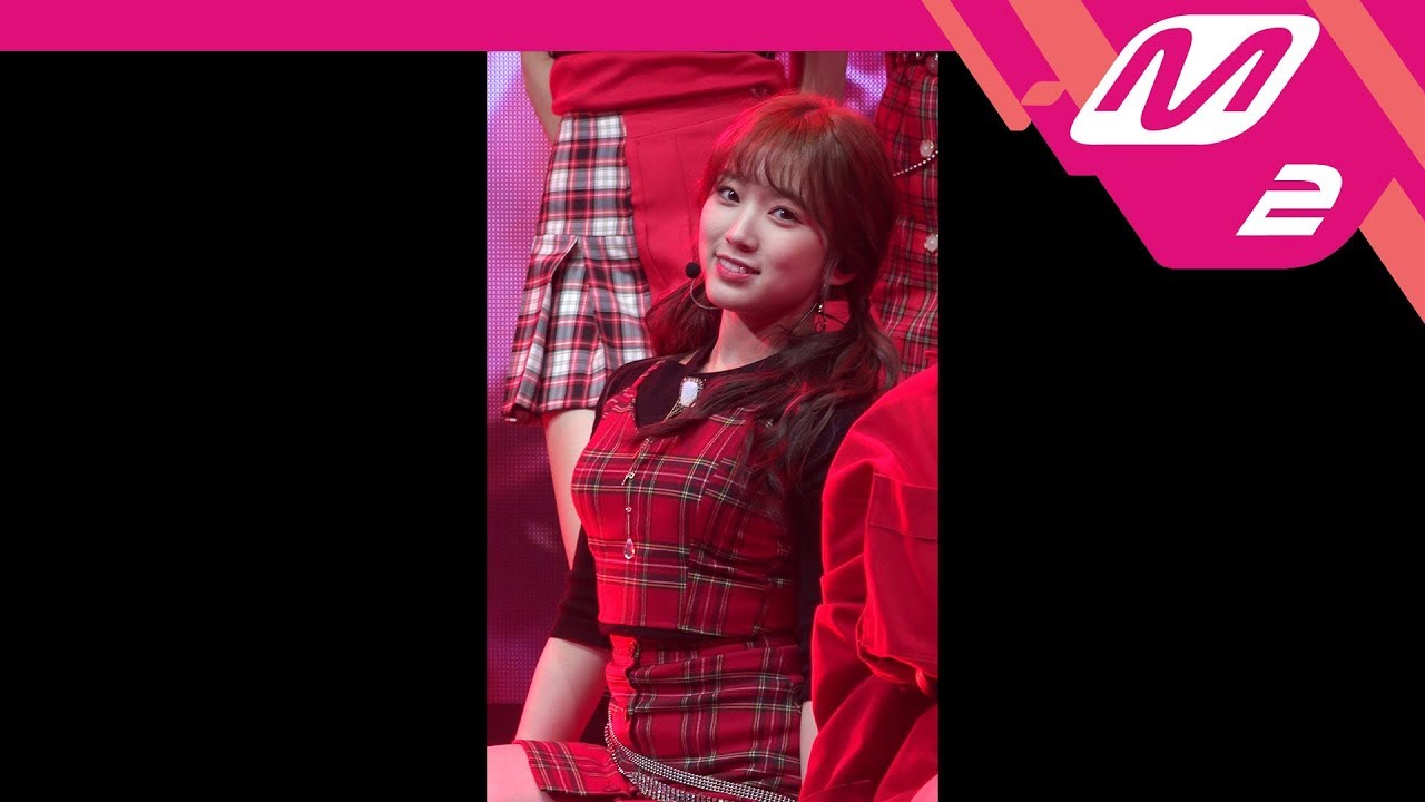 [MPD직캠] 아이즈원 야부키 나코 직캠 '라비앙로즈(La Vie en Rose)' (IZ*ONE Yabuki Nako FanCam) | @IZ*ONE SHOW-CON - YouTube