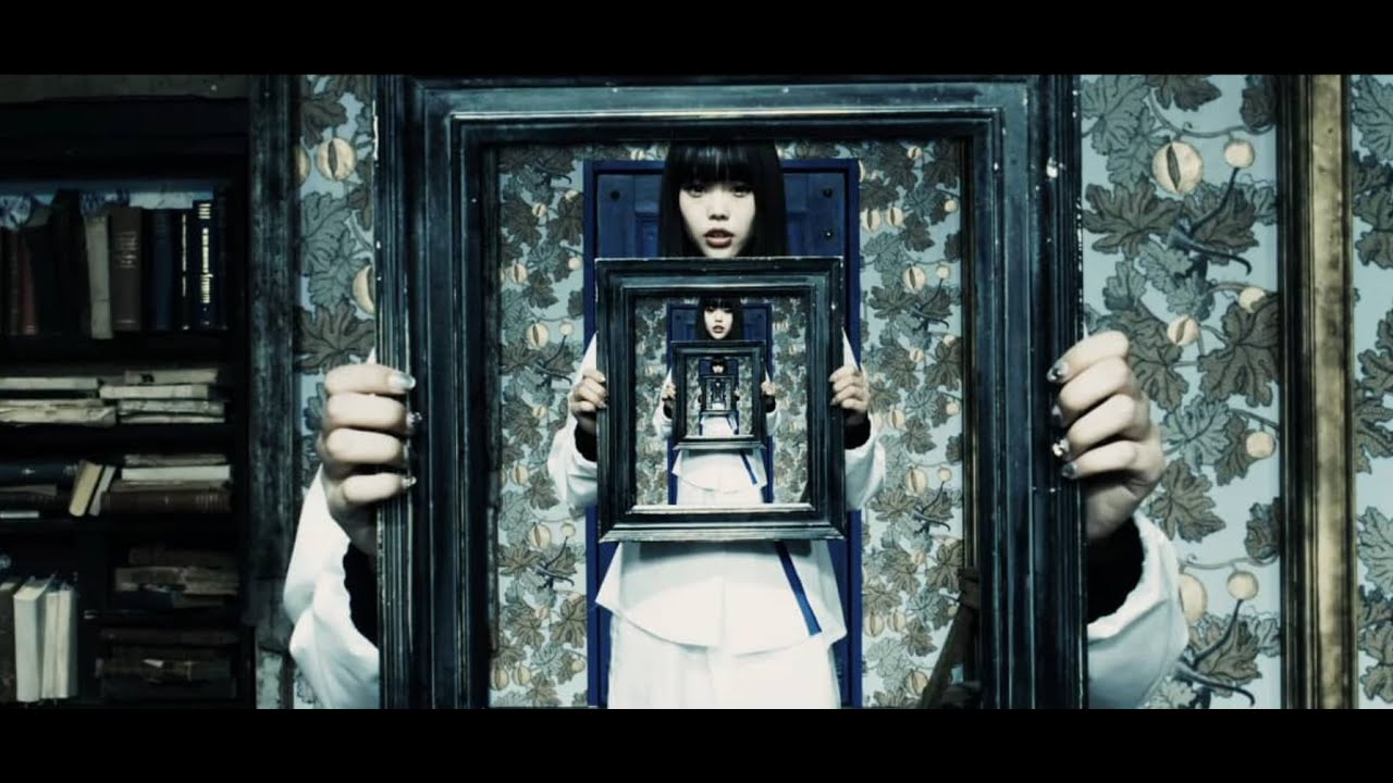 BiSH / HiDE the BLUE[OFFICIAL VIDEO] - YouTube