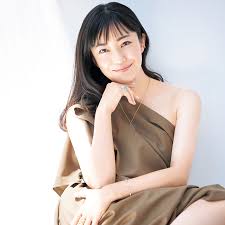 本名：堺 美穂（旧姓：菅野）