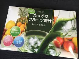 石川梨華のスタイル維持方法：たっぷりフルーツ青汁